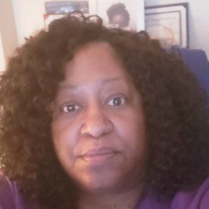 Meet your Posher, Renee